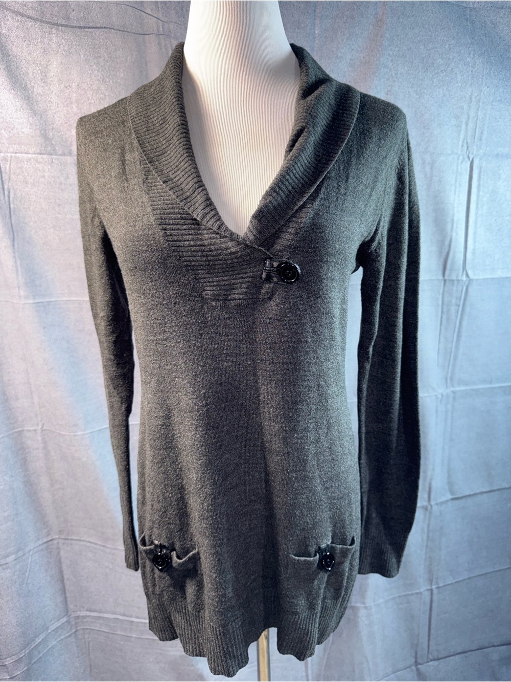 1354-Susan Lawrence Dark Gray Shawl Collar Buttoned Tunic Sweater